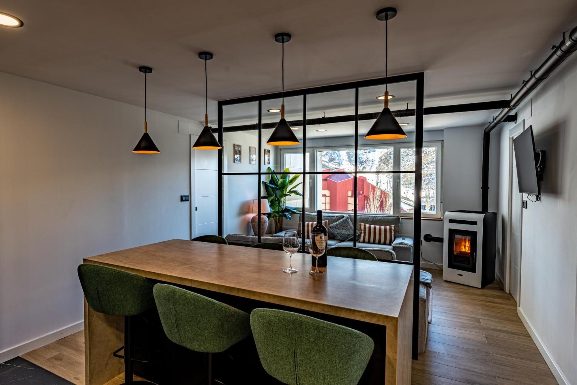 Luxury Refurnished Apartment With Private Parking Close To Ski Slopes Sierra Nevada Exteriér fotografie